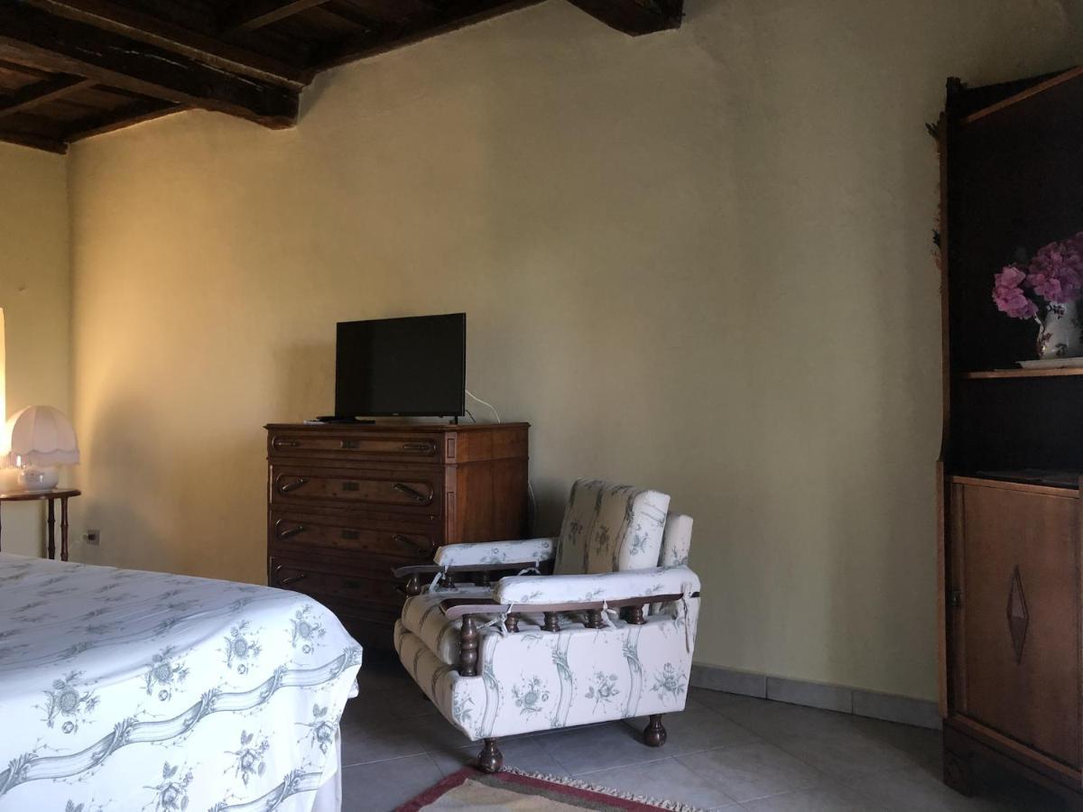 ホテル La Casa Di Pietro Cerrione エクステリア 写真