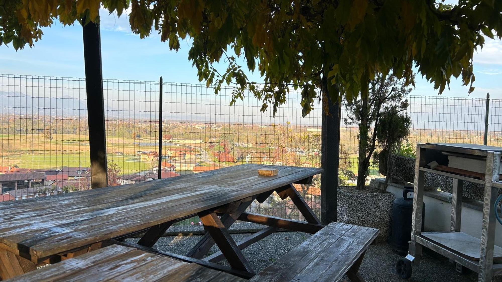 ホテル La Casa Di Pietro Cerrione エクステリア 写真